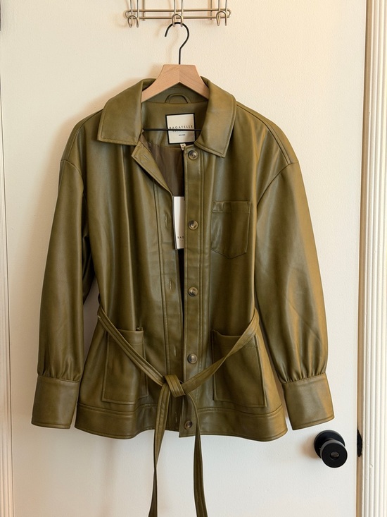 Bagatelle Collection Jackets & Blazers - NWT Bagatelle Collection Olive Green Belted Shirt Jacket